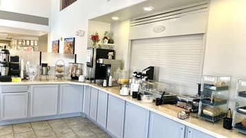 Free daily continental breakfast