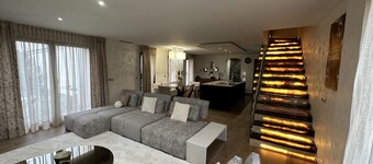 Villa design swimming pool Avignon festival