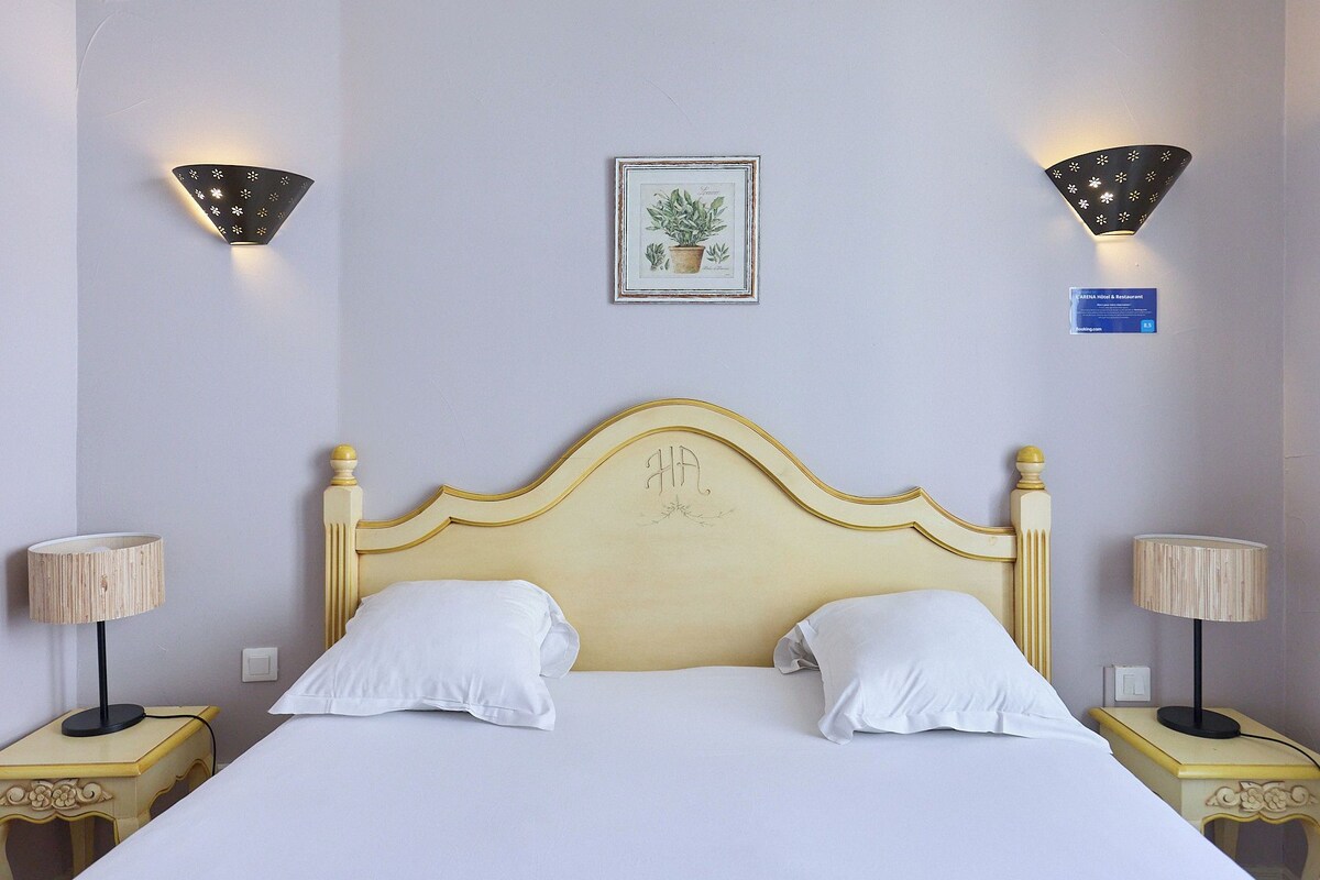 Standard Double Room, 1 Double Bed | Premium bedding, in-room safe, blackout drapes, soundproofing