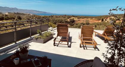 Phaedra House for relaxing holidays near Platanias