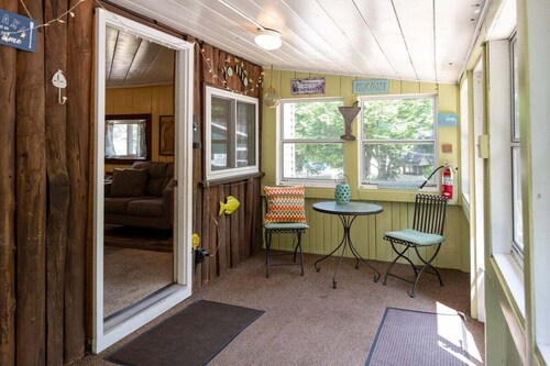 Goshorn Lake Resort Cottage #7