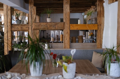 Restaurant. Hotel Adler Ittendorf