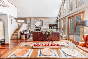 Interior - Quaint + Modern Lakeview Home on Sacandaga Lake (Hadley)
