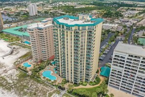 Exterior - Jade East Towers~Beach Front w/Amazing Unparalleled  Sunrise and Sunset Views (Jade East Towers , Destin)