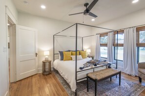 4 Schlafzimmer, Schreibtisch, Bügeleisen/Bügelbrett, kostenloses WLAN