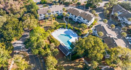 Lagoon Villa 43 - Walk to Ocean! Prime Location!