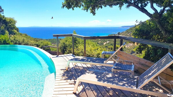 Pool - Studio apartment for 2 people. (Porto-Vecchio)