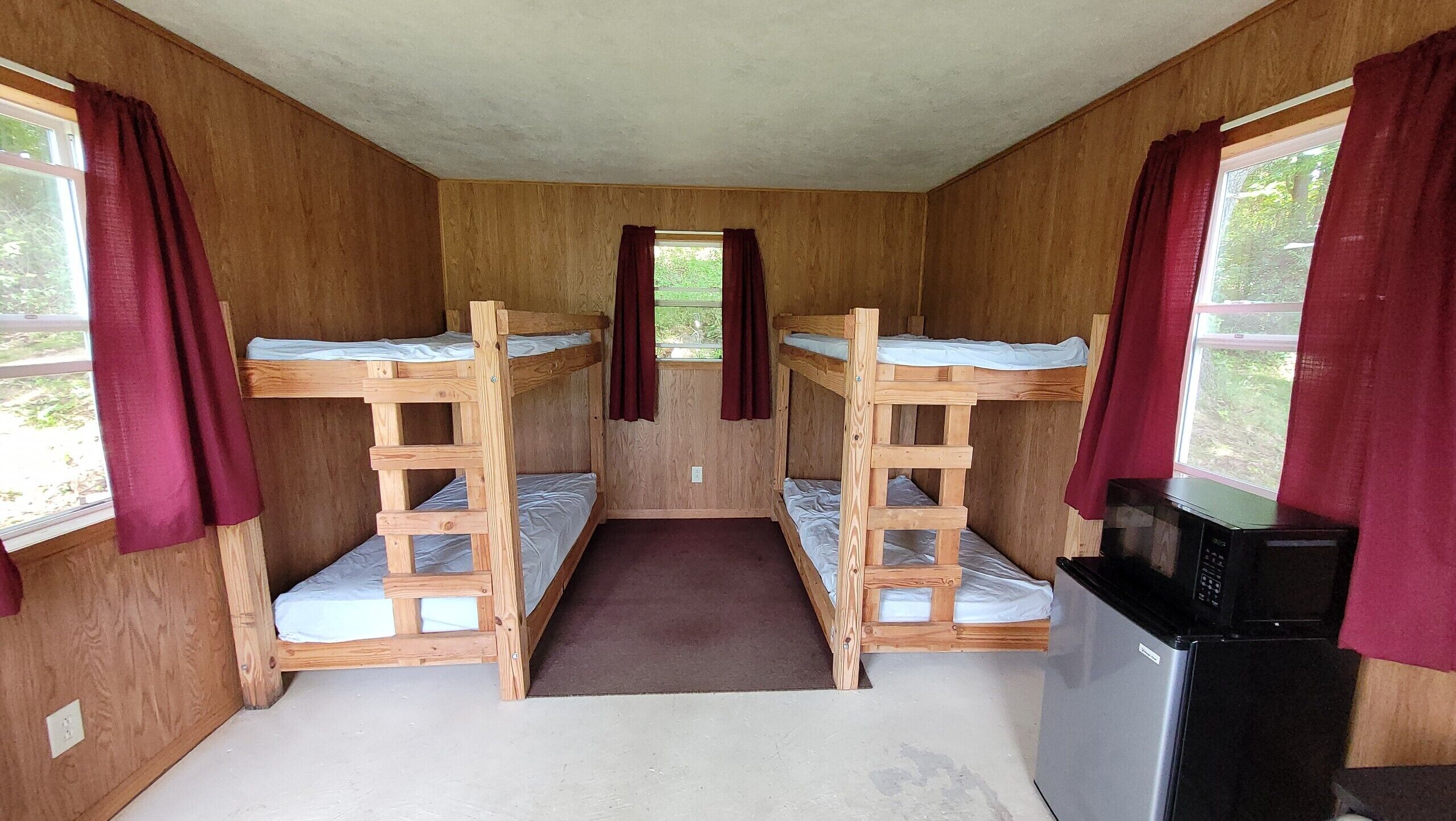 1 habitación y caja de seguridad en la habitación 