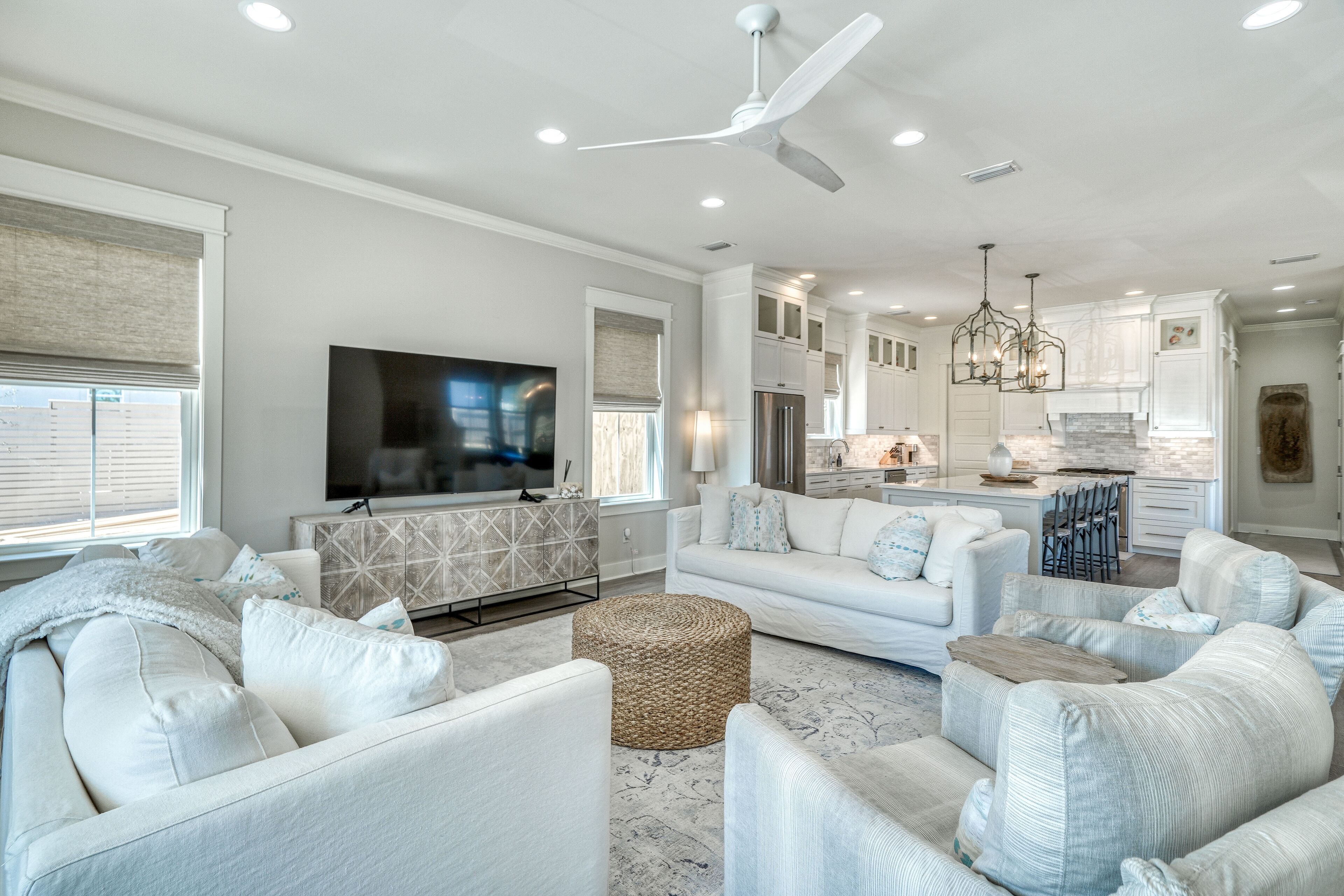 Gorgeous Inlet Beach Home close to 30A * 4 min walk to Beach * Bike to Rosemary