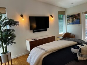 3 habitaciones, escritorio, tabla de planchar con plancha y wifi gratis 