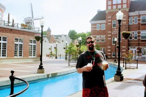 Newly Renovated Where you can see the Stars dance!