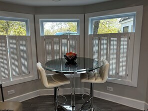 Dining - Adorable Cottage in Downtown Aiken (Aiken)