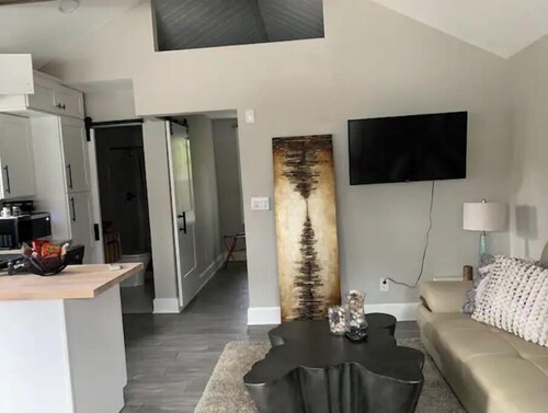 Adorable Cottage in Downtown Aiken