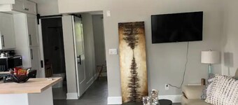 Adorable Cottage in Downtown Aiken