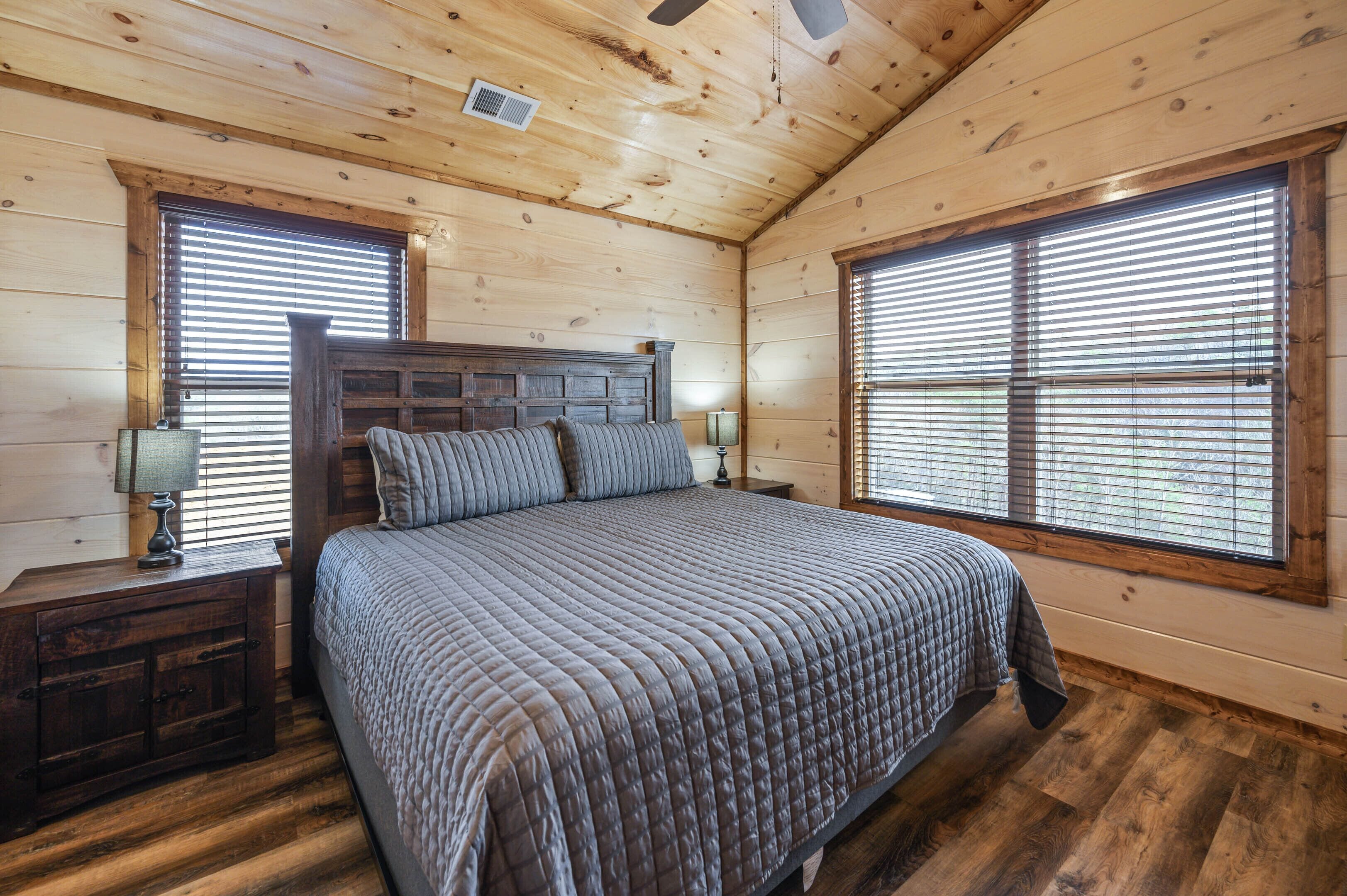 4 多间卧室、熨斗/熨衣板、免费 WiFi、床单