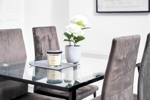 Dining - This terraced house comes with 3 bedrooms, free on-street parking & garden. (Birmingham)