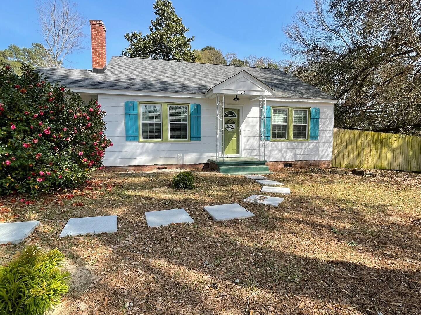 Whistle Stop Cottage Aiken easy access to Augusta
