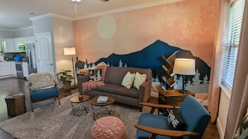 Smart TV, fireplace, books, music library