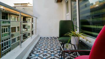 Camera Standard, vista città | Area soggiorno