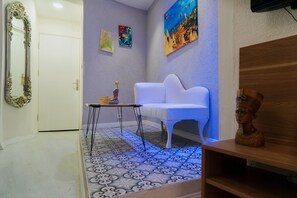 华丽客房 | 防过敏的被褥、羽绒被、迷你��吧、熨斗/熨板