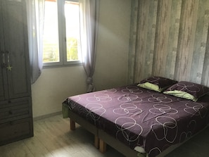 3 chambres, Wi-Fi, literie fournie