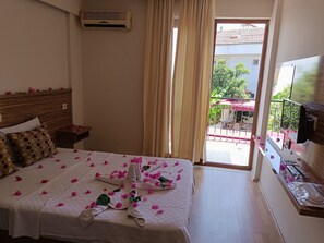 Standard Double or Twin Room | Premium bedding, blackout drapes, soundproofing, free WiFi - Hotel Barlas Fethiye (Fethiye)