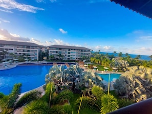 Basic Apartment | Pool | Outdoor pool - Beach Class Residence Eco Life (Ipojuca)