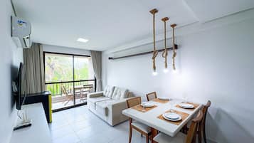 Family Apartment | WiFi (free), individually decorated, individually furnished