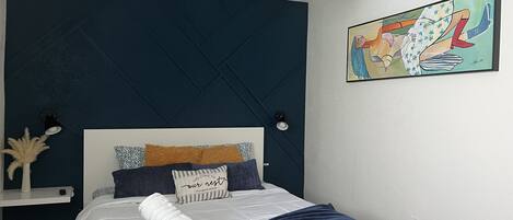 1 bedroom, in-room safe, iron/ironing board, free WiFi