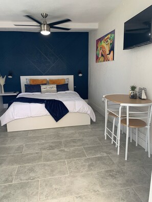 1 bedroom, in-room safe, iron/ironing board, free WiFi