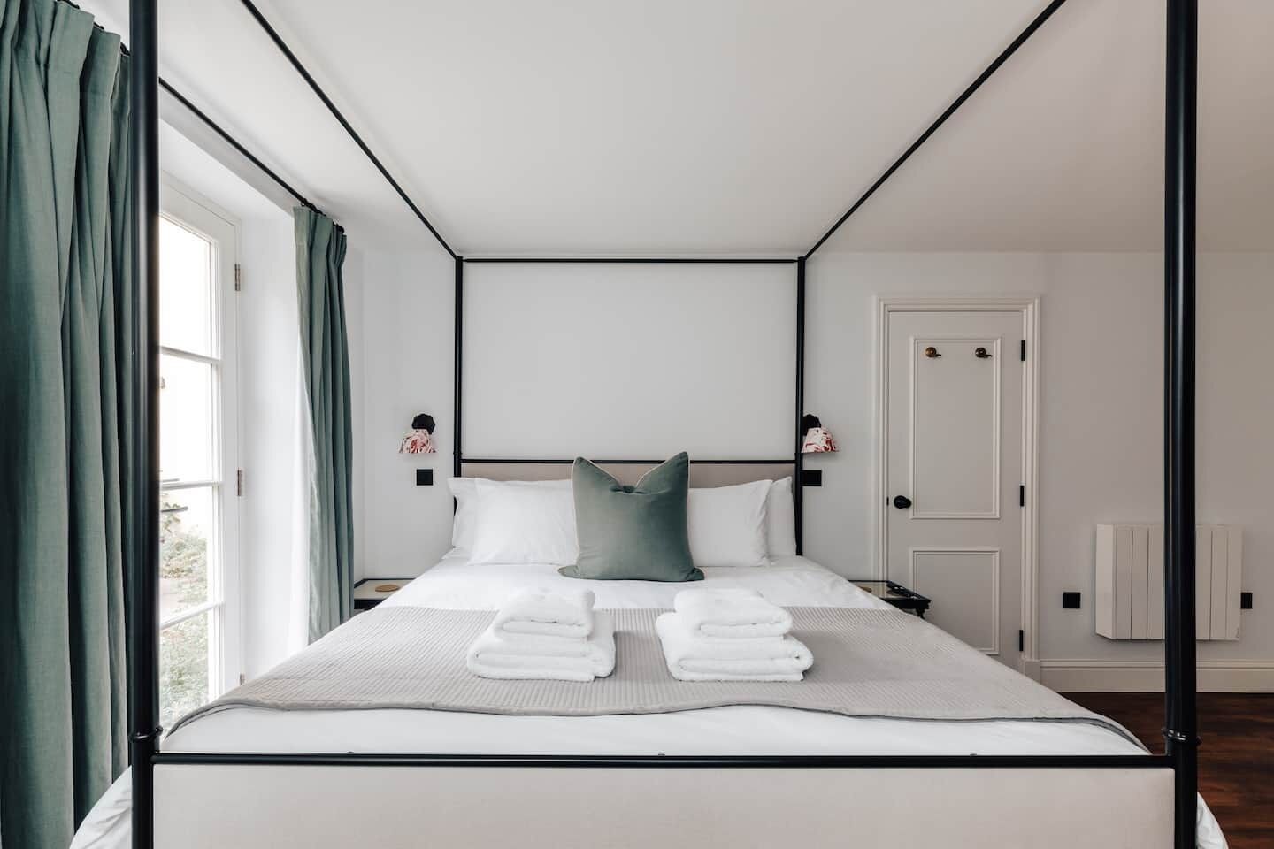 3 bedrooms, iron/ironing board, travel cot, WiFi