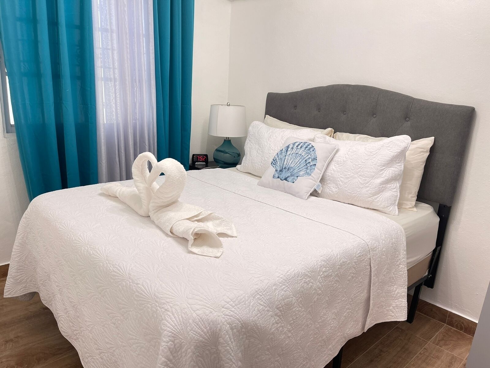 2 slaapkamers, een strijkplank/strijkijzer, wifi, beddengoed