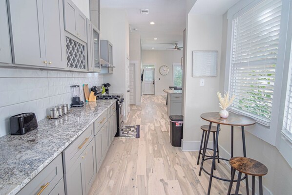House (3 Bedrooms) | Private kitchen