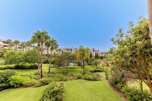 Property grounds - Spacious & Beautiful 3 Br apartment at Las Brisas (Marbella)