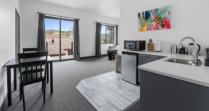 Alum @ The Cobblestone