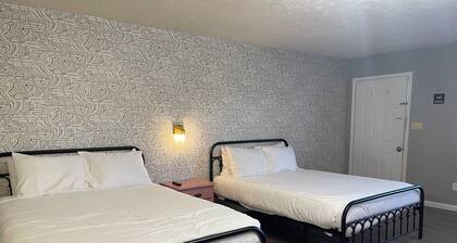 Marina Hotel on Lake Barkley