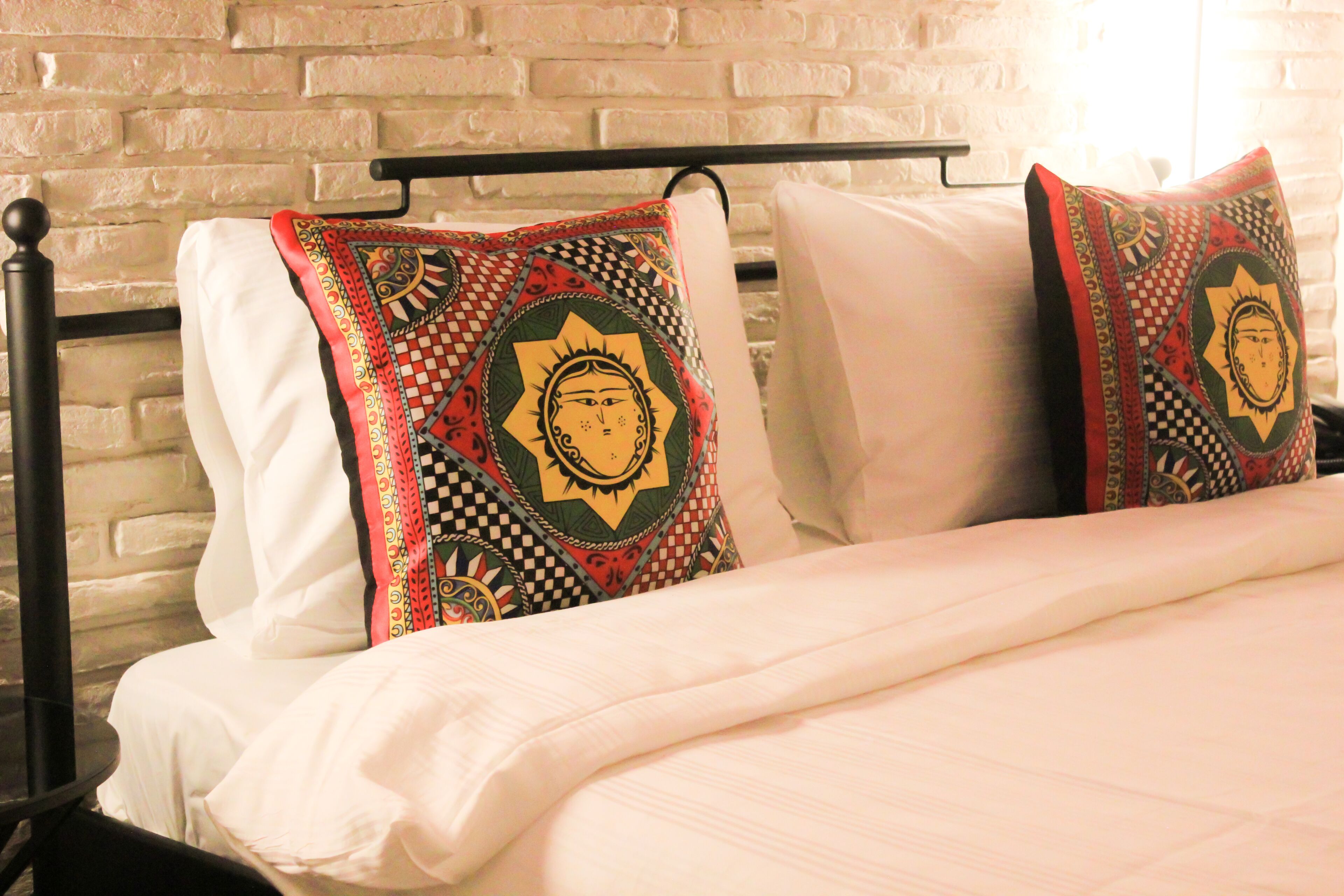 standard triple room | 2 bedrooms, free minibar, individually decorated, desk