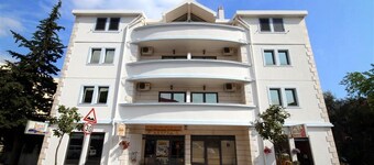 Yeshill Apart & Studio