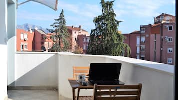 Standard Studio | Terrace/patio
