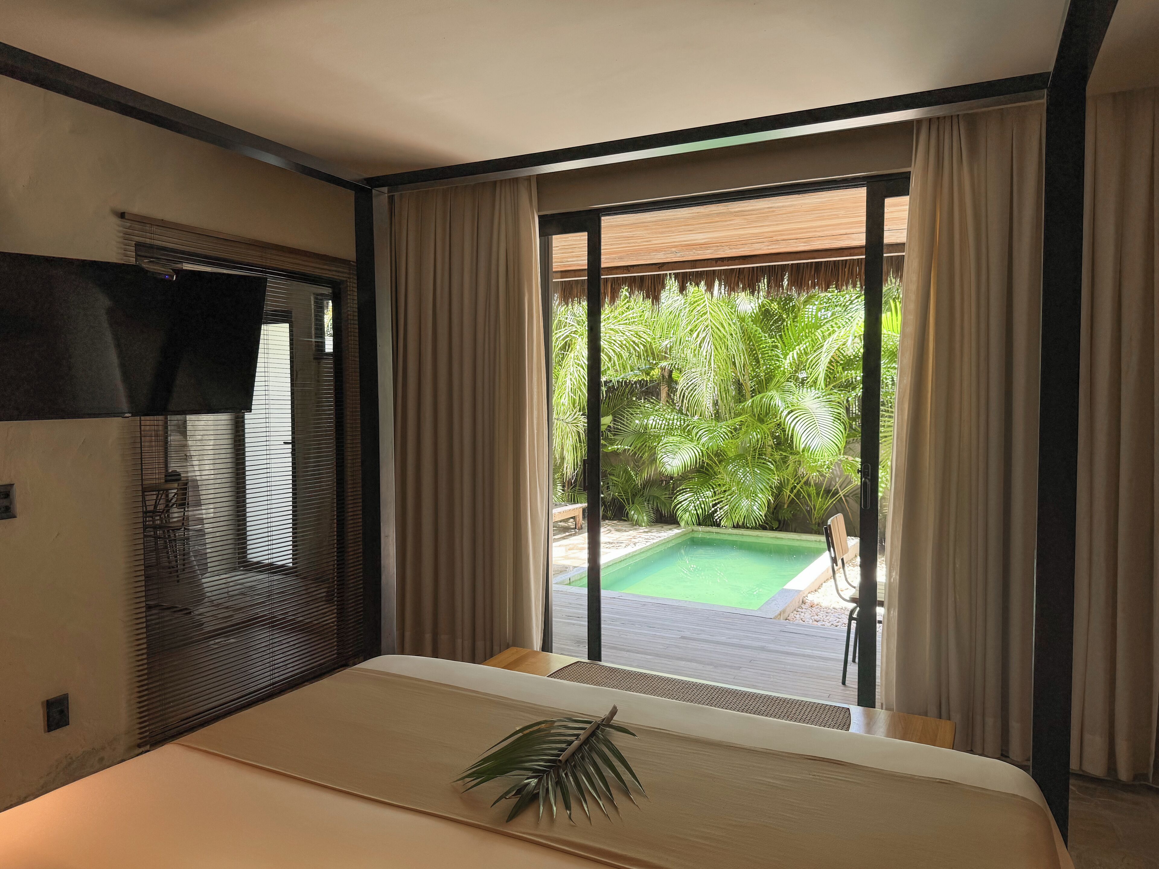 Literie de qualité supérieure, surmatelas, minibar