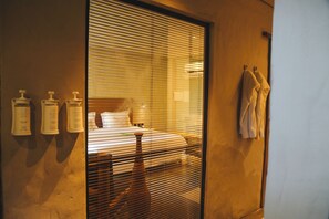 Standard Double Room, Private Bathroom | Bathroom