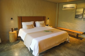 Standard Double Room, Private Bathroom | 1 bedroom, premium bedding, pillowtop beds, minibar