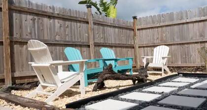 Steps to Sand! Luxury Beach House w/Mini Putt & Private Yard