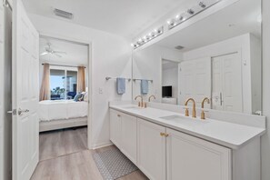 2 bedrooms, WiFi - Stunning Condo on The Beach - (Santa Rosa Beach)