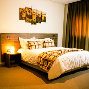 Double Room | Premium bedding, minibar, in-room safe, desk - EL MOUSSAFIR HOTEL (Marrakech)