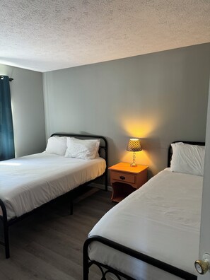 3 bedrooms, free WiFi, bed sheets