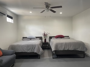 3 bedrooms, desk, iron/ironing board, free WiFi