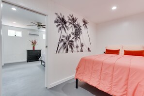 3 bedrooms, desk, iron/ironing board, free WiFi