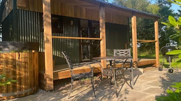 Deluxe Room, Private Bathroom (Hut 2-New for August 2024) | Garden