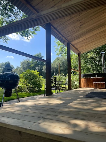 Deluxe Room, Private Bathroom (Hut 2-New for August 2024) | Terrace/patio